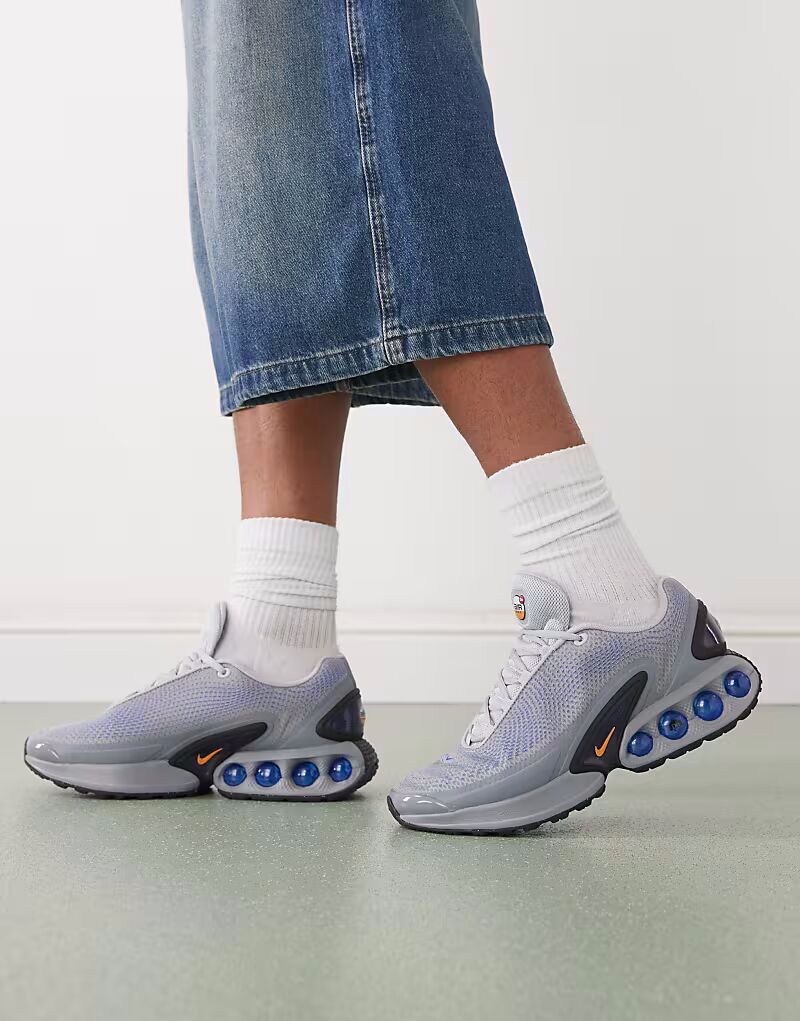 

Кроссовки Nike Air Max DN серого и синего цвета