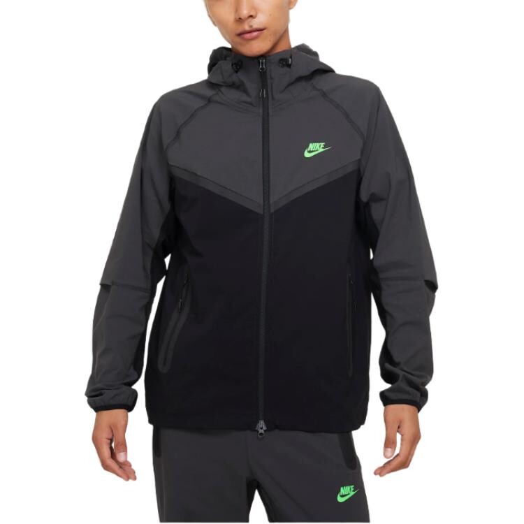 

Куртка мужская черный Nike