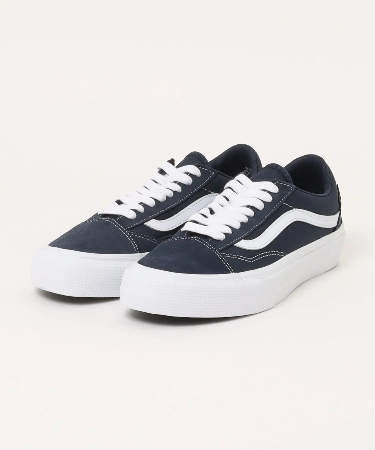 Мужские кроссовки Vans Old Skool GORE-TEX VN0009QGNWD