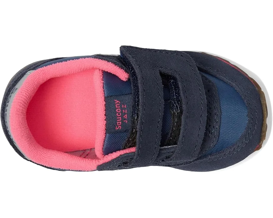 Кроссовки Saucony Kids Originals Jazz Hook & Loop Sneaker (Toddler/Little Kid), Navy/Silver/Pink — фото 2