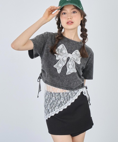 

Футболка женская с кружевной вставкой и боковой сборкой ANAP