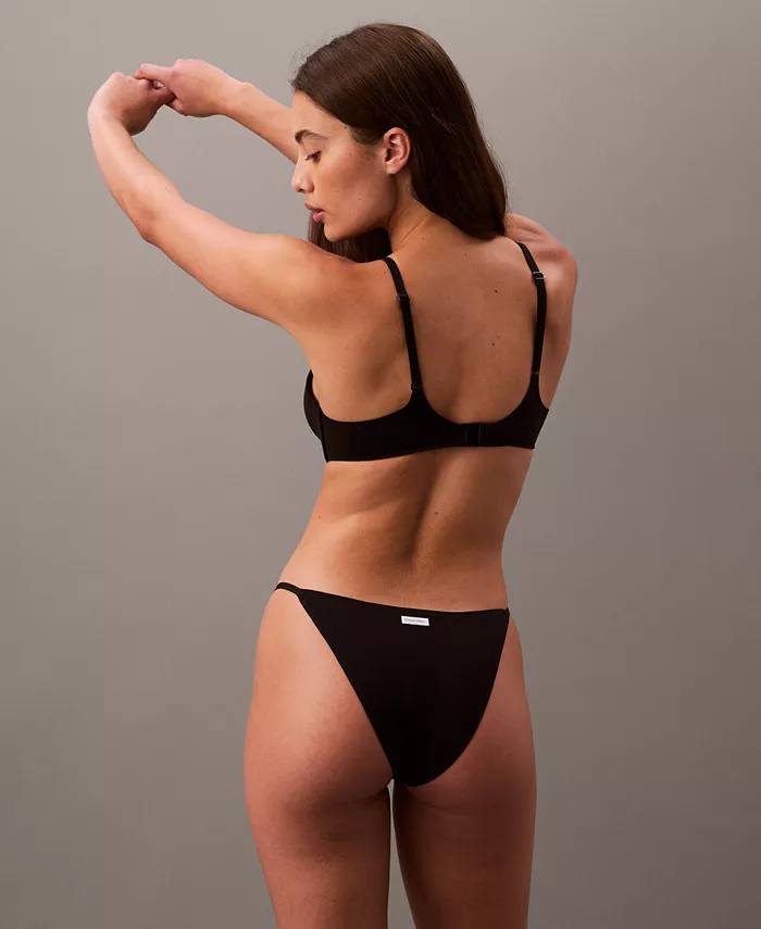 Женский бюстгальтер Perfectly Fit Wireless T-Shirt Bra QF8013 Calvin Klein, черный — фото 3