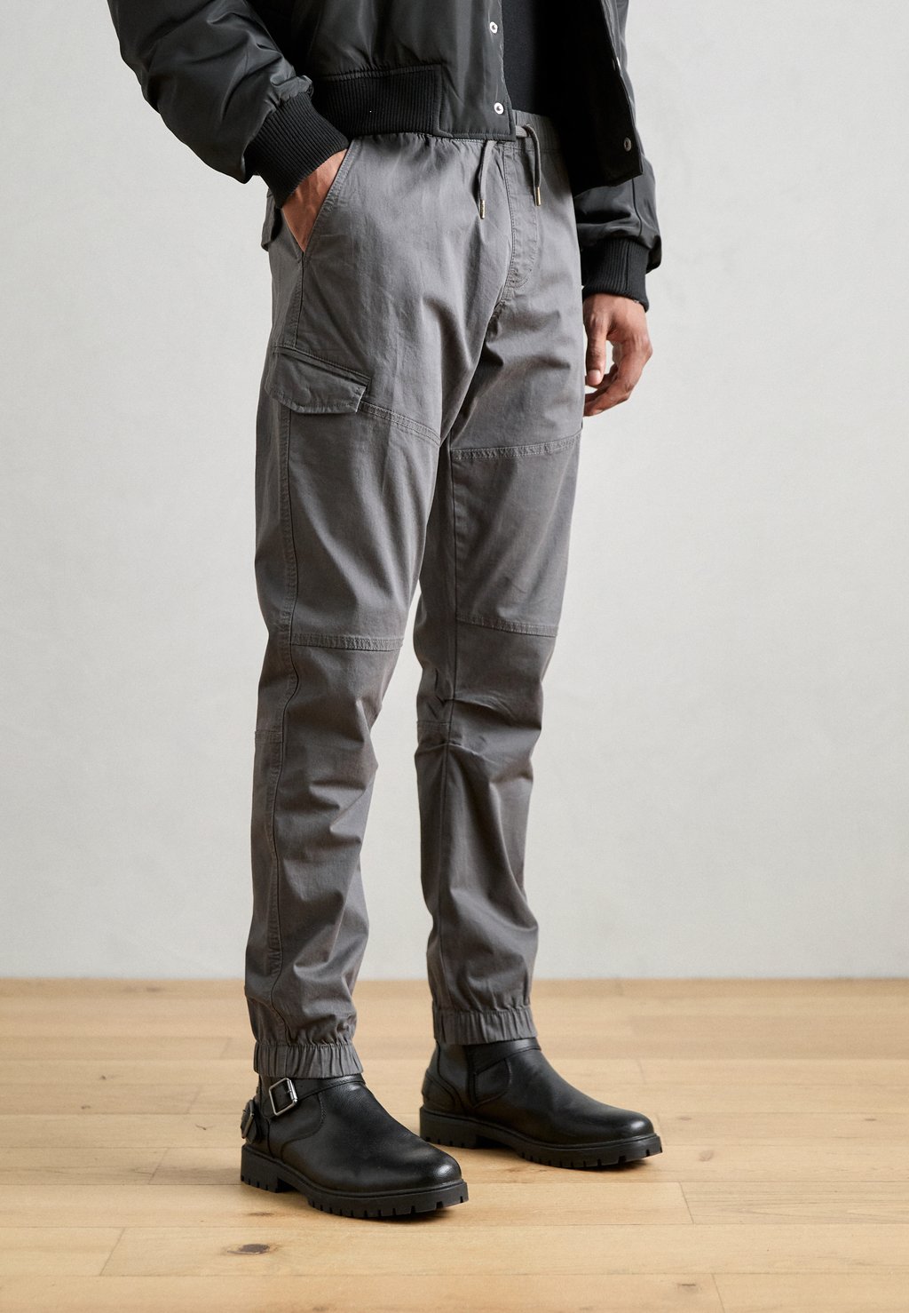 

Брюки карго INDICODE JEANS, серый
