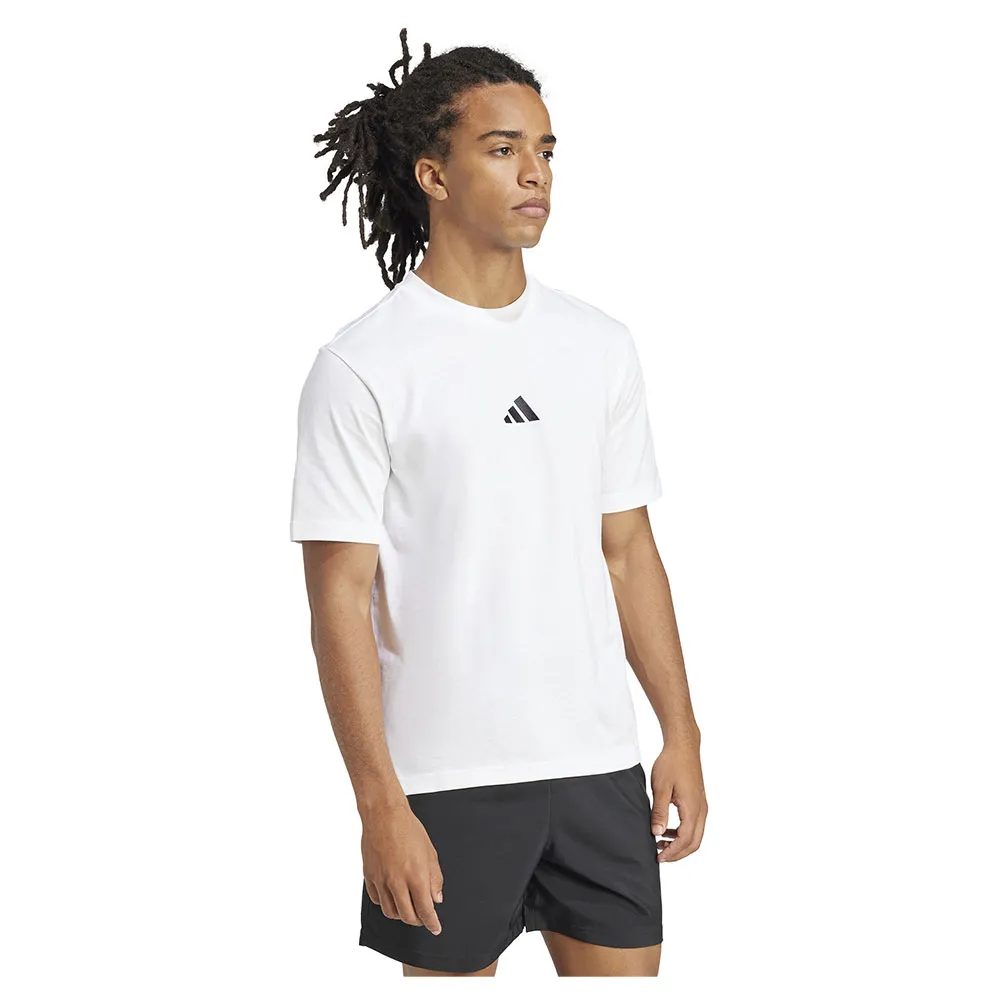 Футболка с коротким рукавом adidas Essentials Small Logo Single Jersey, белый — фото 4