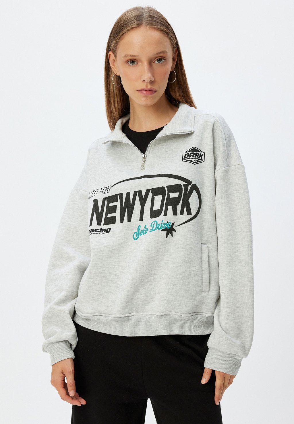 

Толстовка HALF ZIPPER Koton, черный