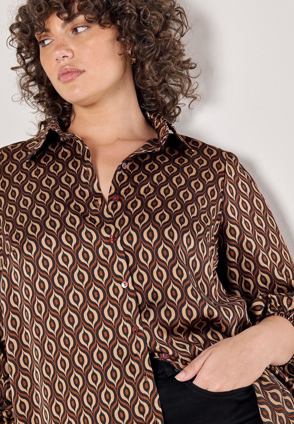 

Блузка на пуговицах CURVE RETRO DIAMOND Apricot, коричневый