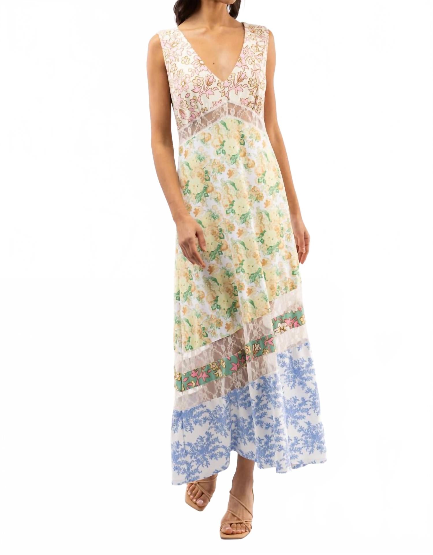 

Платье Henrietta в весенних лепестках SMITH & QUINN, Spring Petals