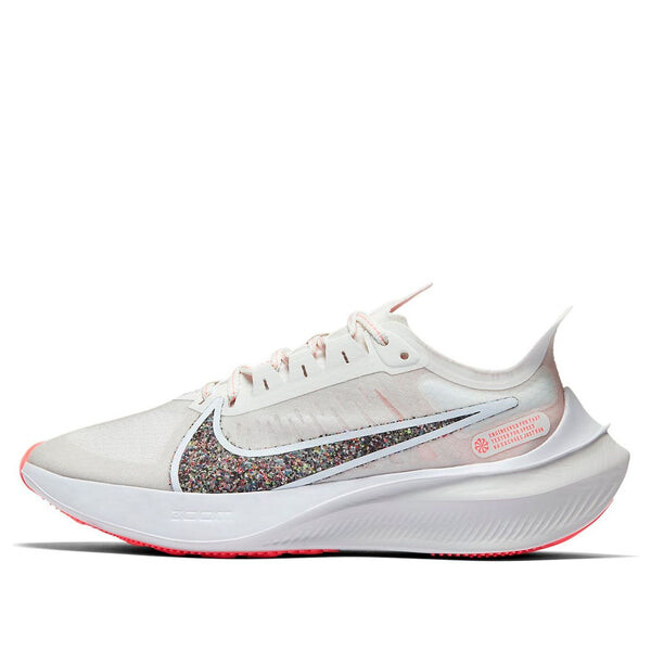 Кроссовки зум гравитация Nike, белый
