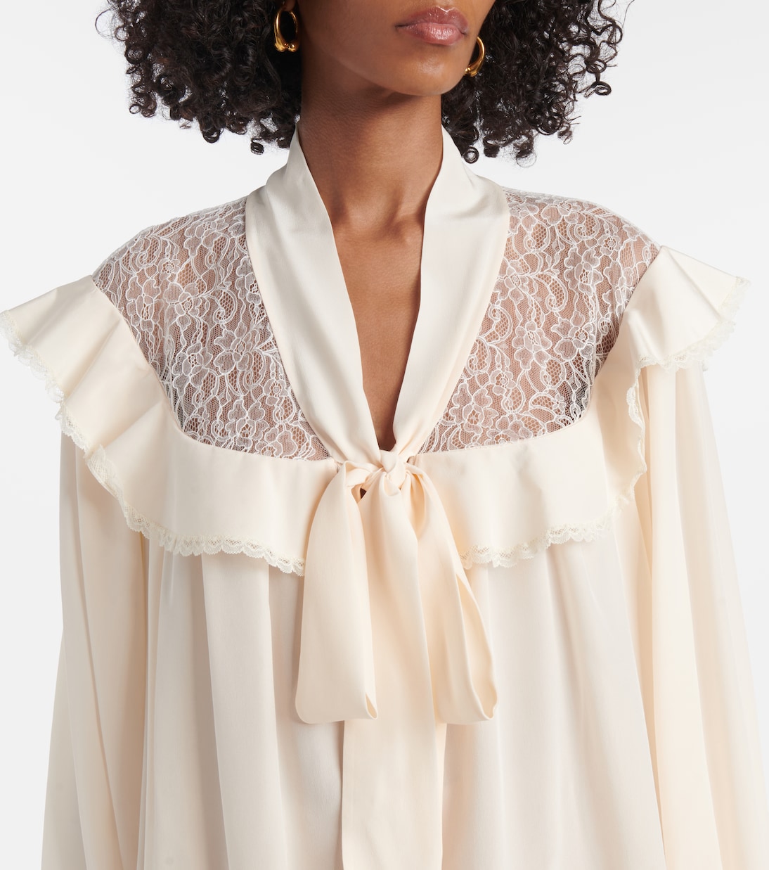 Шелковая блузка с кружевной отделкой и бантом Stella McCartney, Natural — фото 4