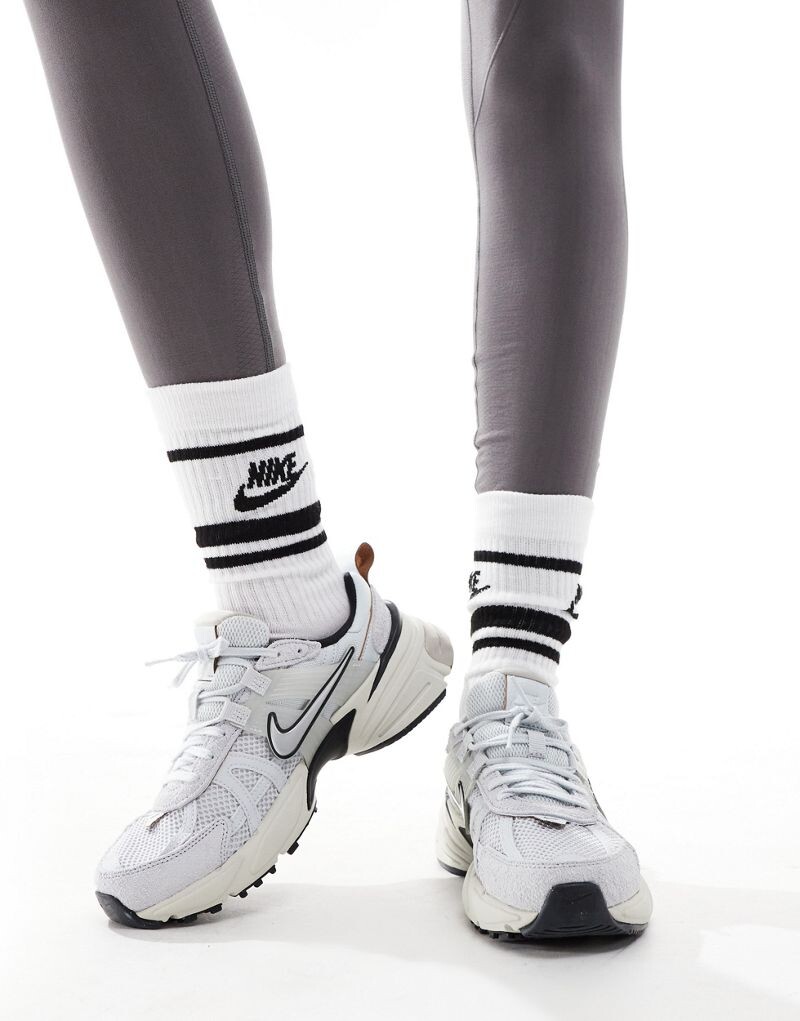 

Серые кроссовки для бега Nike V2K, Серый, Серые кроссовки для бега Nike V2K