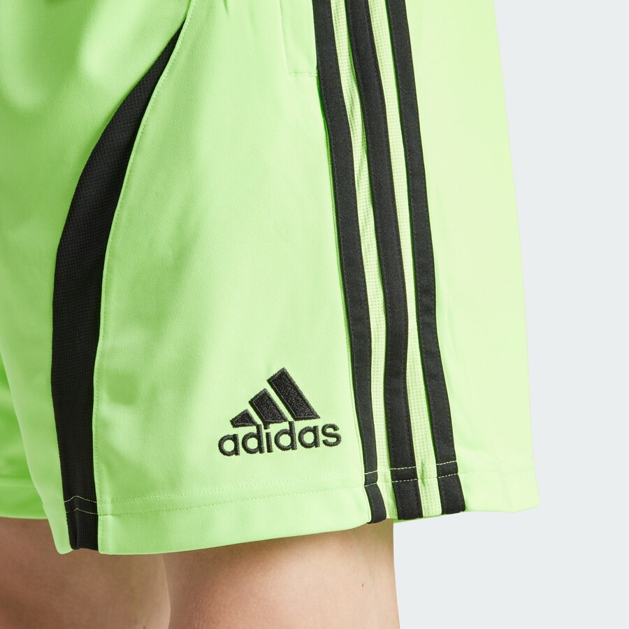 Брюки свободного кроя ADIDAS ORIGINALS Teamgeist Adicolor, Lime — фото 4