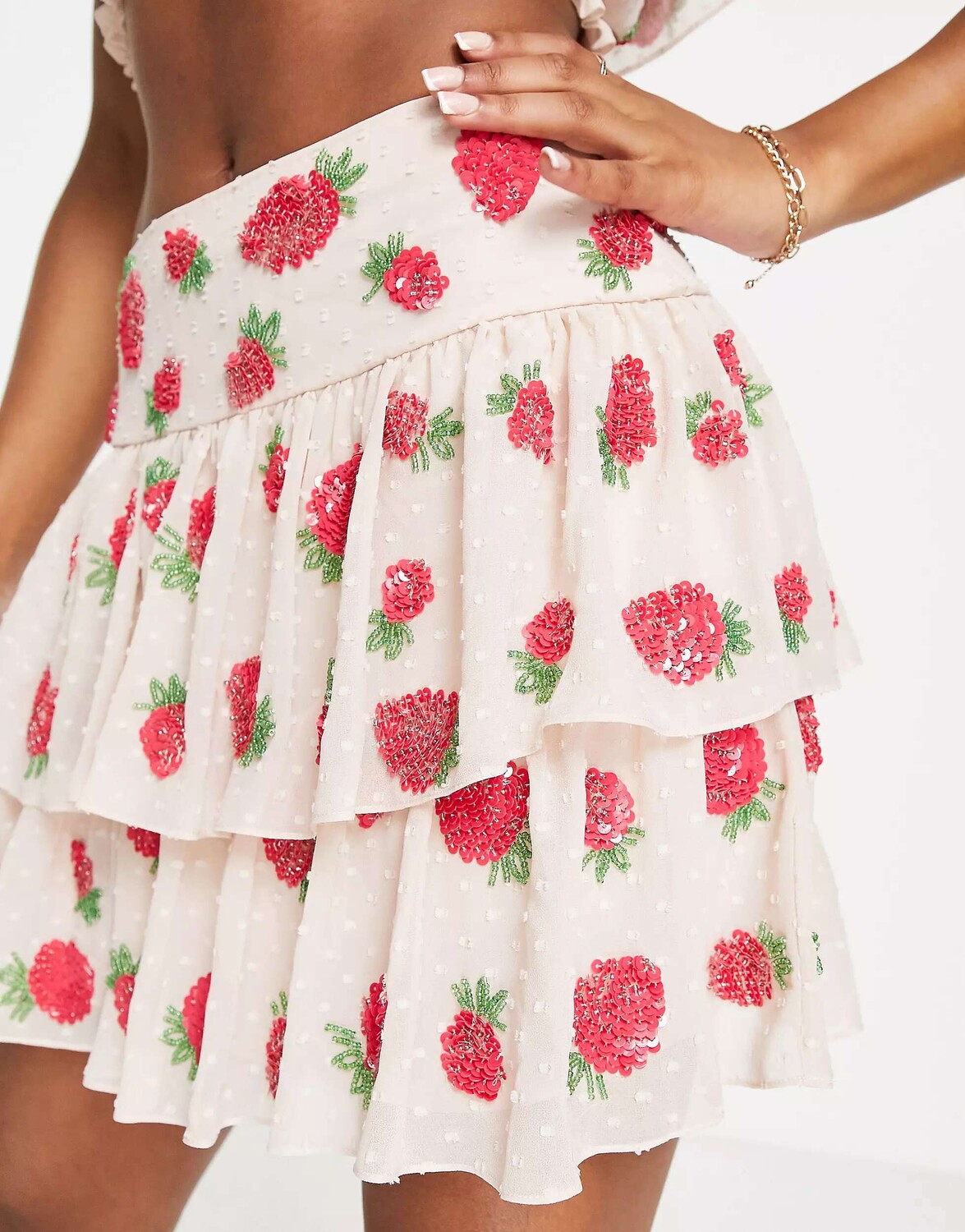 

Мини-юбка Miss Selfridge Premium с клубничным ярусом цвета слоновой кости - IVORY