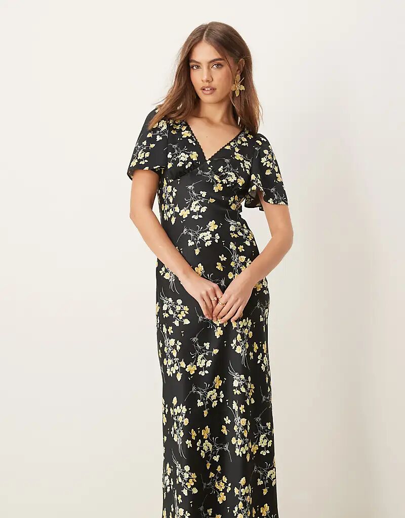 

Платье миди с v-образным вырезом и цветочным принтом Miss Selfridge