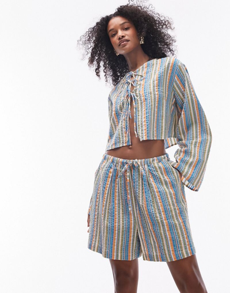 

Цветные полосатые пляжные шорты Topshop из сирсакера (коморд)