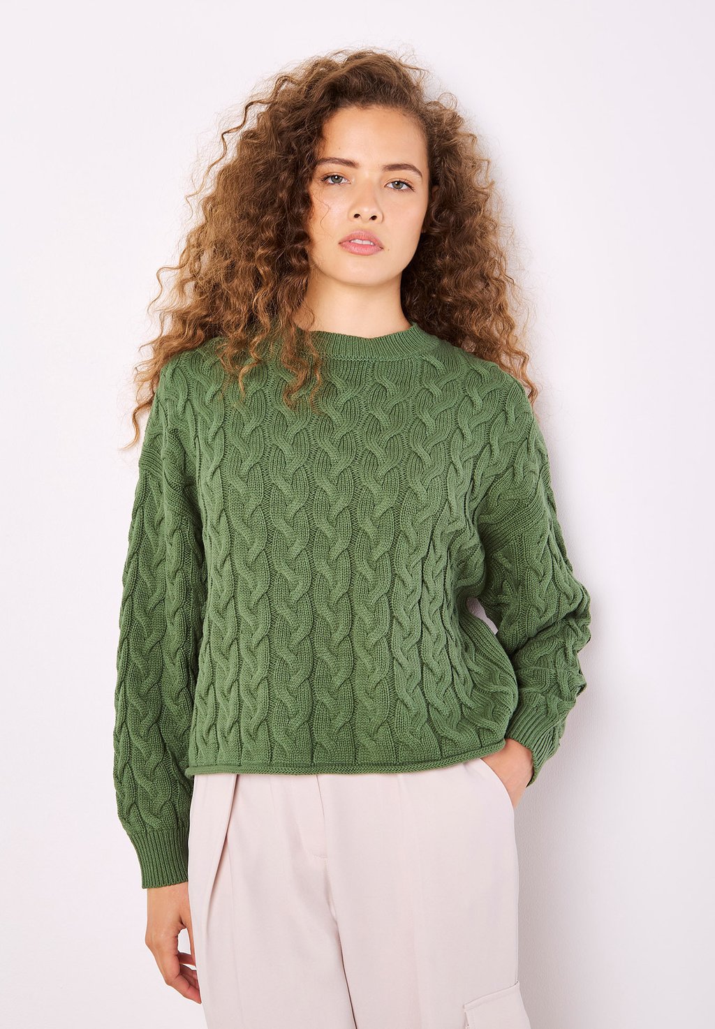

Джемпер CABLE KNIT Apricot, зеленый