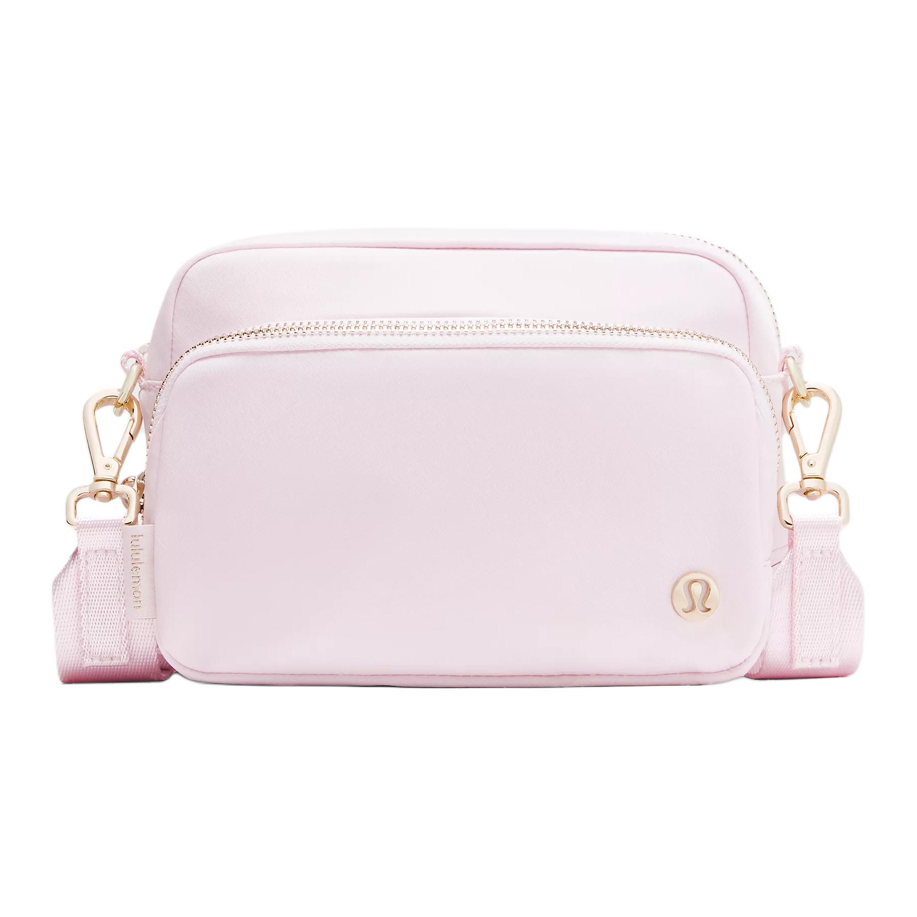 

Lululemon Сумка через плечо Everywhere Nylon в цвете Happiness Pink & Gold