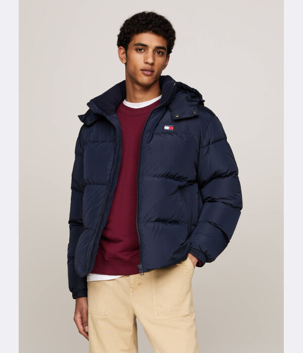 

Пуховик мужской Tommy Jeans с капюшоном из переработанного полиэстера, синий