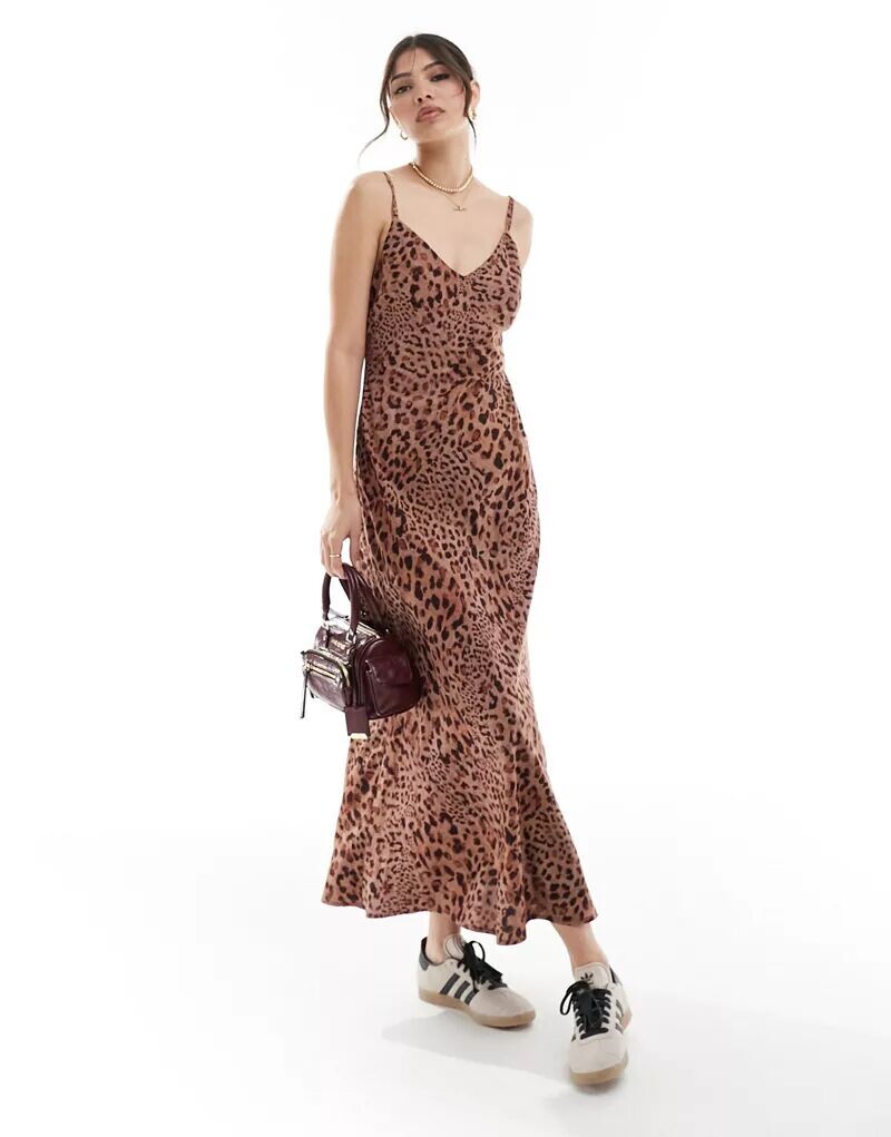 

Платье макси с бретельками на шее ASOS из ткани с животным принтом, Коричневый, Платье макси с бретельками на шее ASOS из ткани с животным принтом