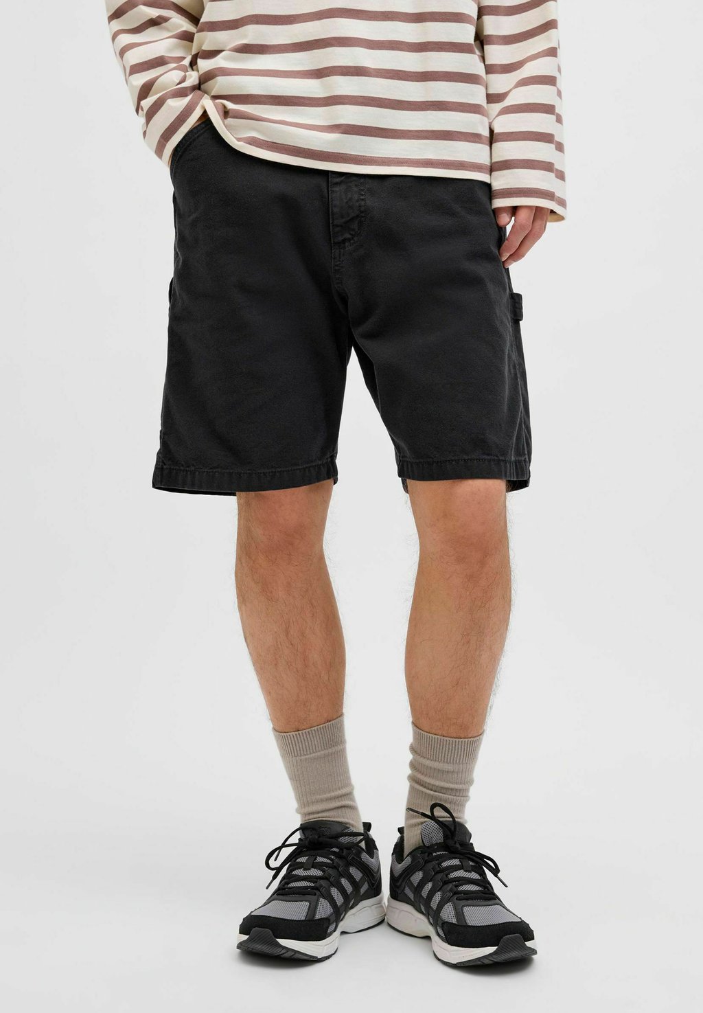 

Шорты JPSTTONY CARPENTER Jack & Jones, черный