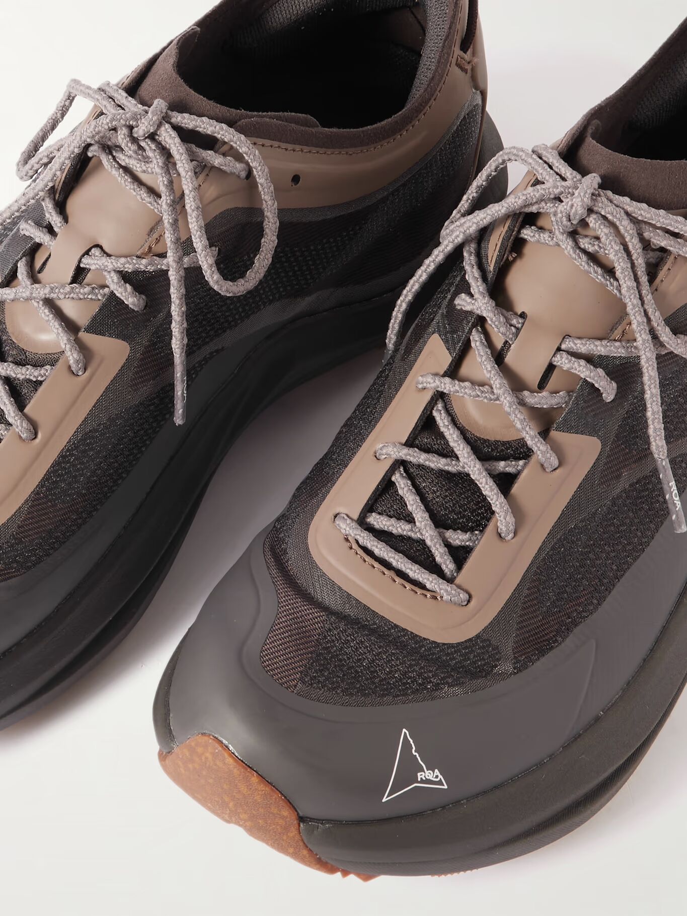 

Кроссовки Sella ProWave Jacquard Trail с резиновой отделкой ROA, черный