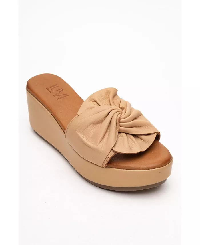 Сандалии из кожи на танкетке Syndra Bow (женские) Forever & Always Shoes, загар/бежевый — фото 3
