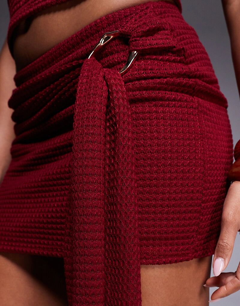 

Мини-юбка ягодного цвета из коллекции ASOS DESIGN