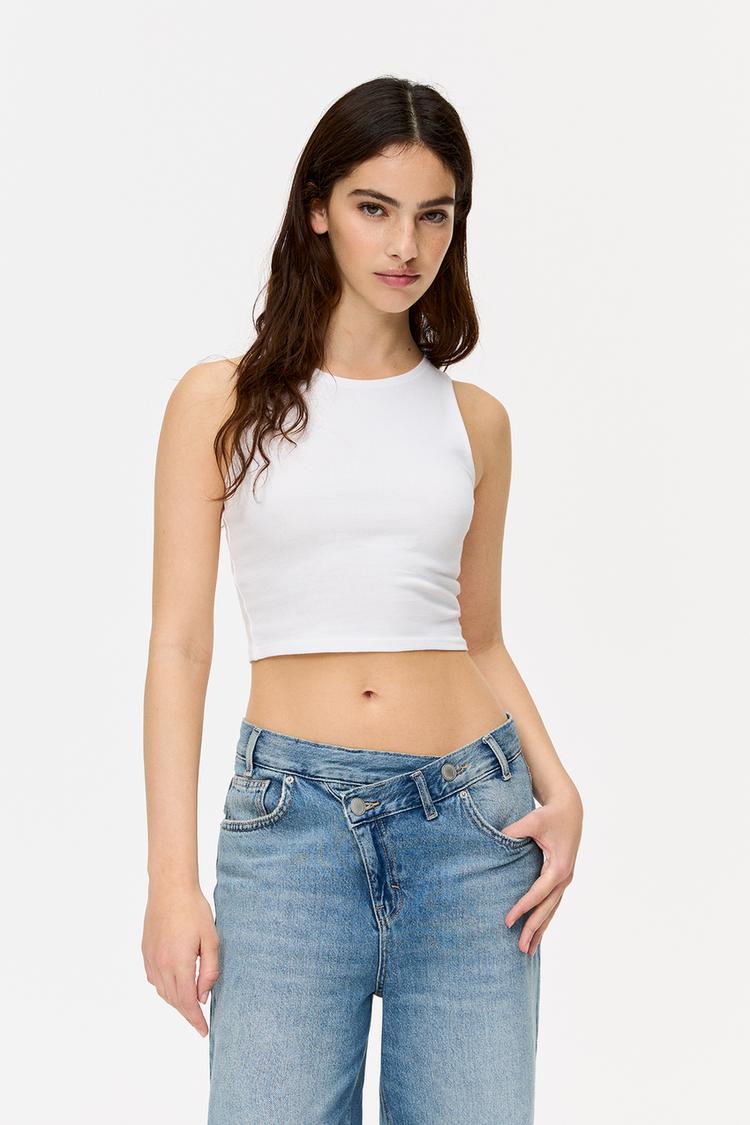 

Укороченный топ-майка Pull And Bear, белый
