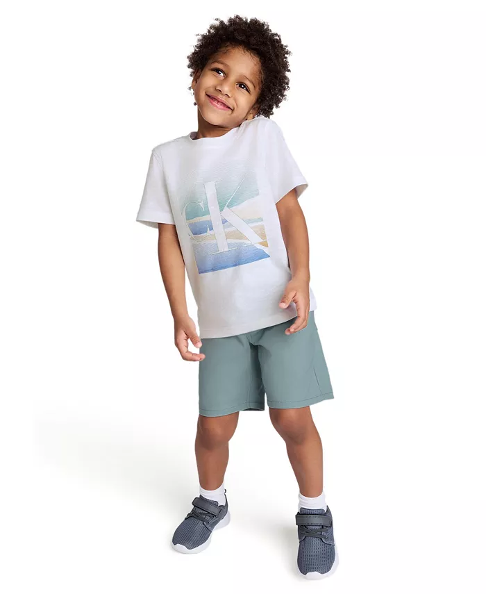 

Футболка с коротким рукавом и шорты из твила для малышей и мальчиков, 2-предметный комплект Calvin Klein