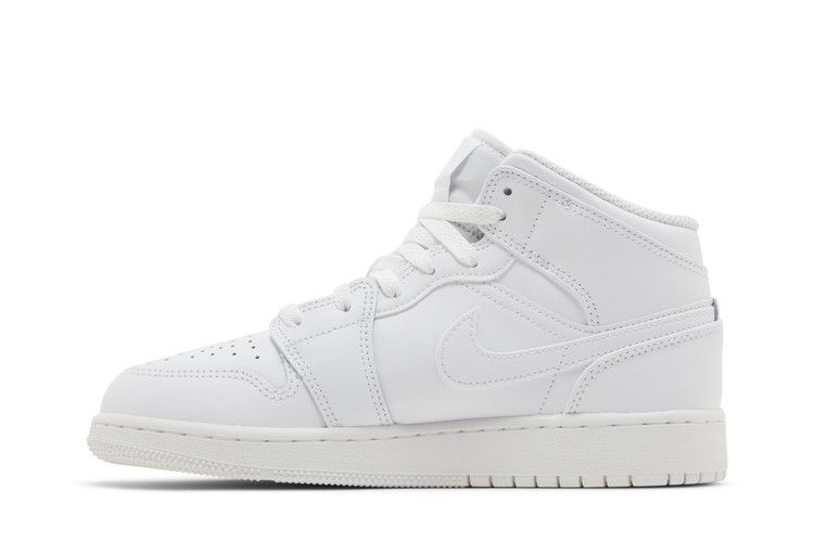 Кроссовки Air Jordan Air Jordan 1 Mid GS 'Triple White' 2023, белый — фото 4