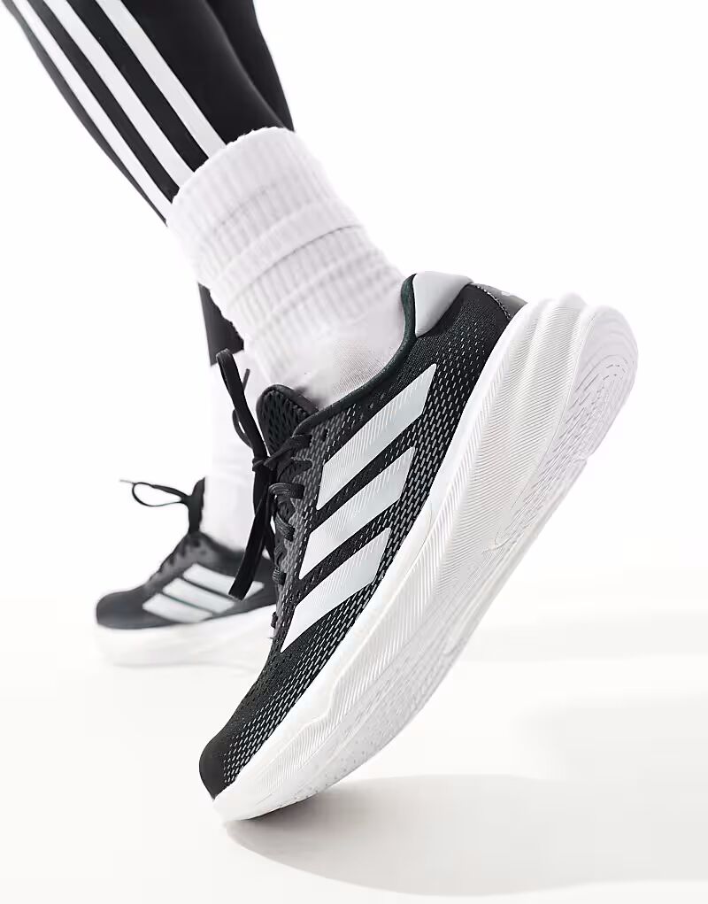 Кроссовки Adidas Running Supernova Stride 2 в черно-сером и белом цветах — фото 3