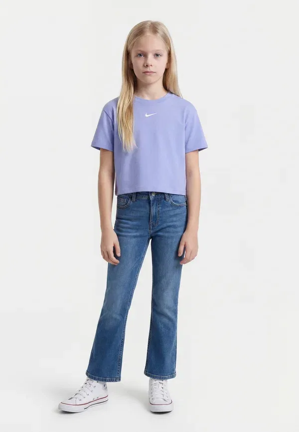 Футболка свободного кроя Nike Sportswear, цвет светло-чертополоховый