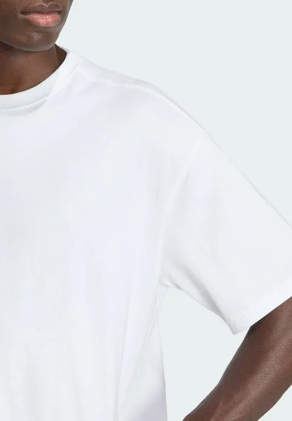 Футболка с принтом Peter Moore Tee Adidas Originals, белый — фото 3