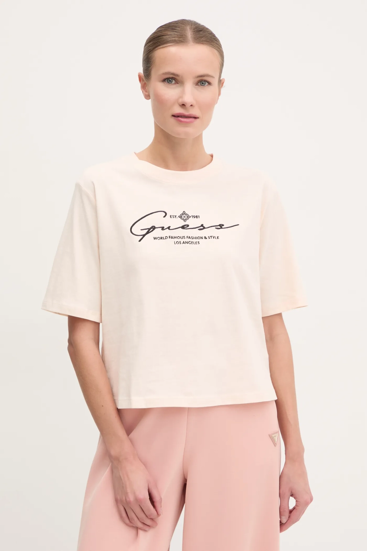 

Хлопковая футболка Guess, бежевый