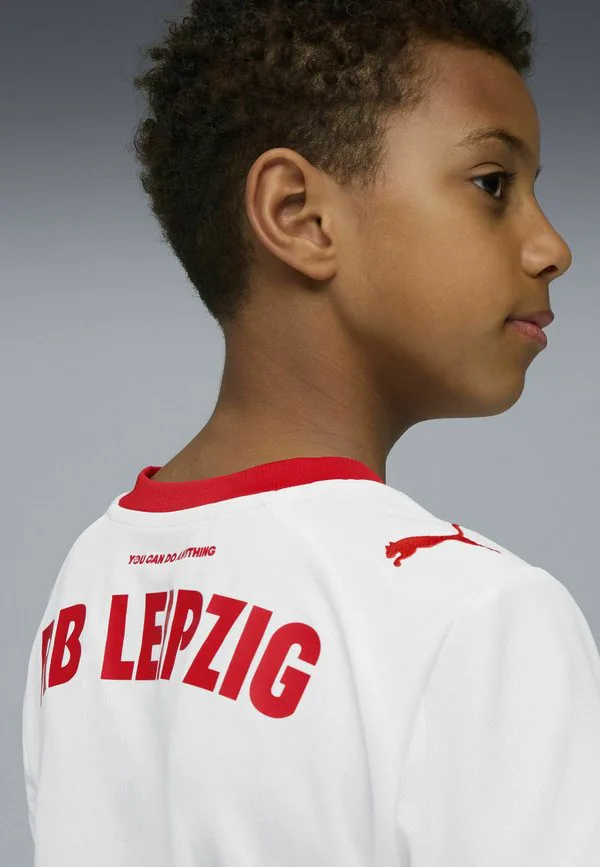 Футболка с принтом rb leipzig 25/26 heimtrikot Puma, White-For All Time Red — фото 3