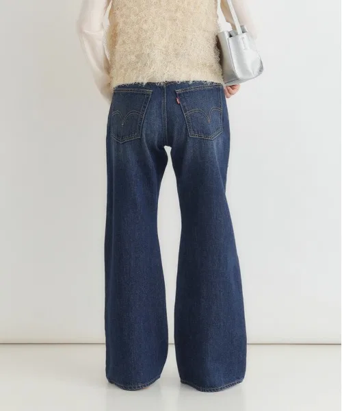 【Levi's】Джинсы средней длины свободного кроя (эффект стройности ног / подчеркивают фигуру / винтажный стиль) — фото 4