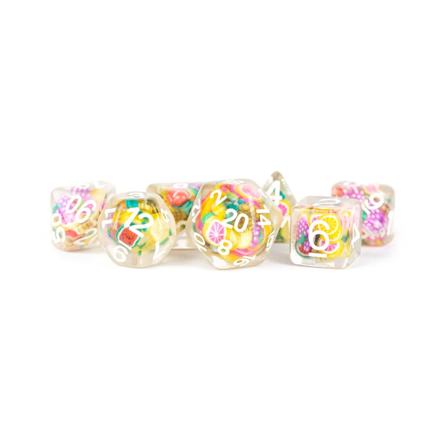 

Поли-набор фруктов с белым (7), Resin Dice - Assorted (Metallic Dice Games)