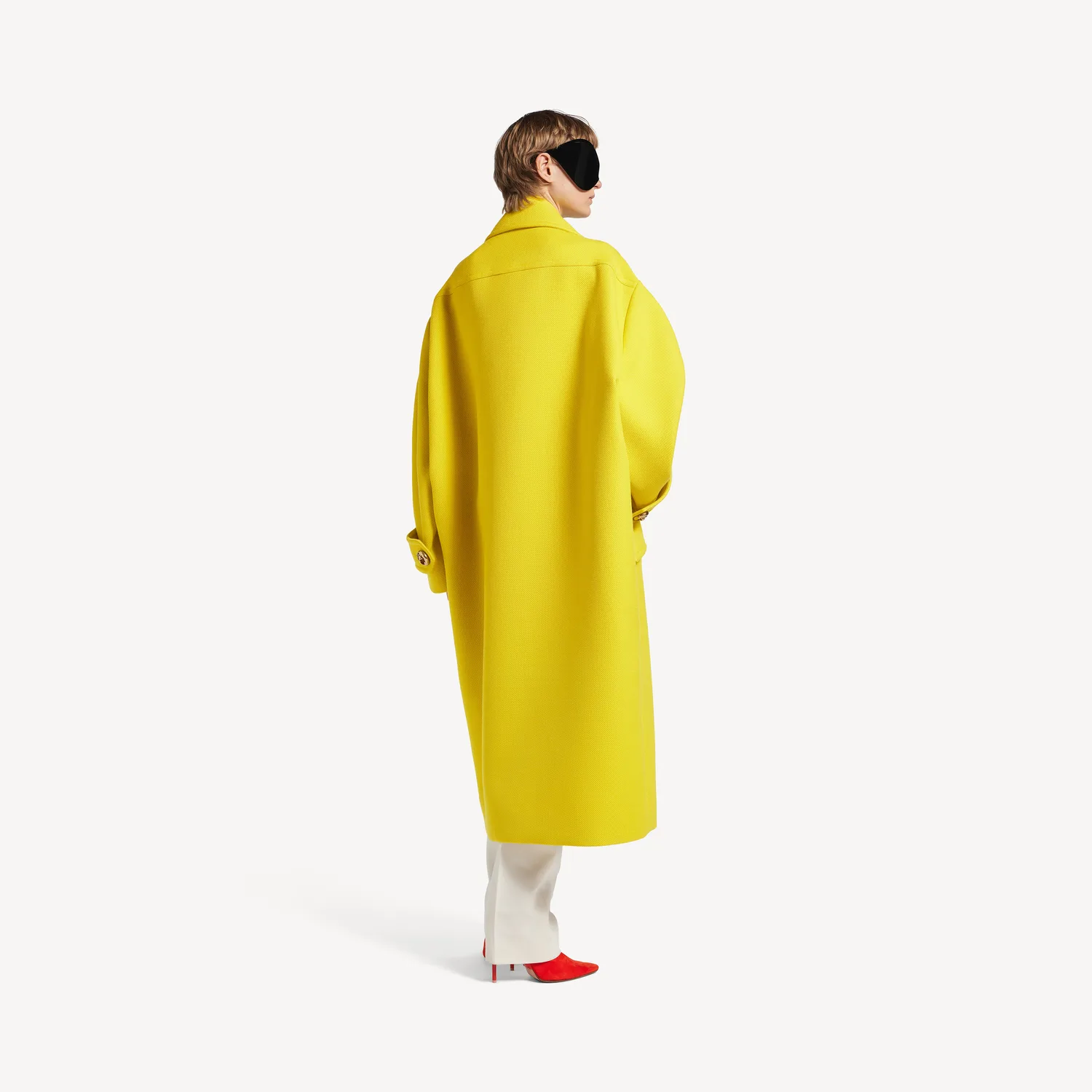 BALENCIAGA Женское длинное двубортное пальто желтого цвета — фото 4