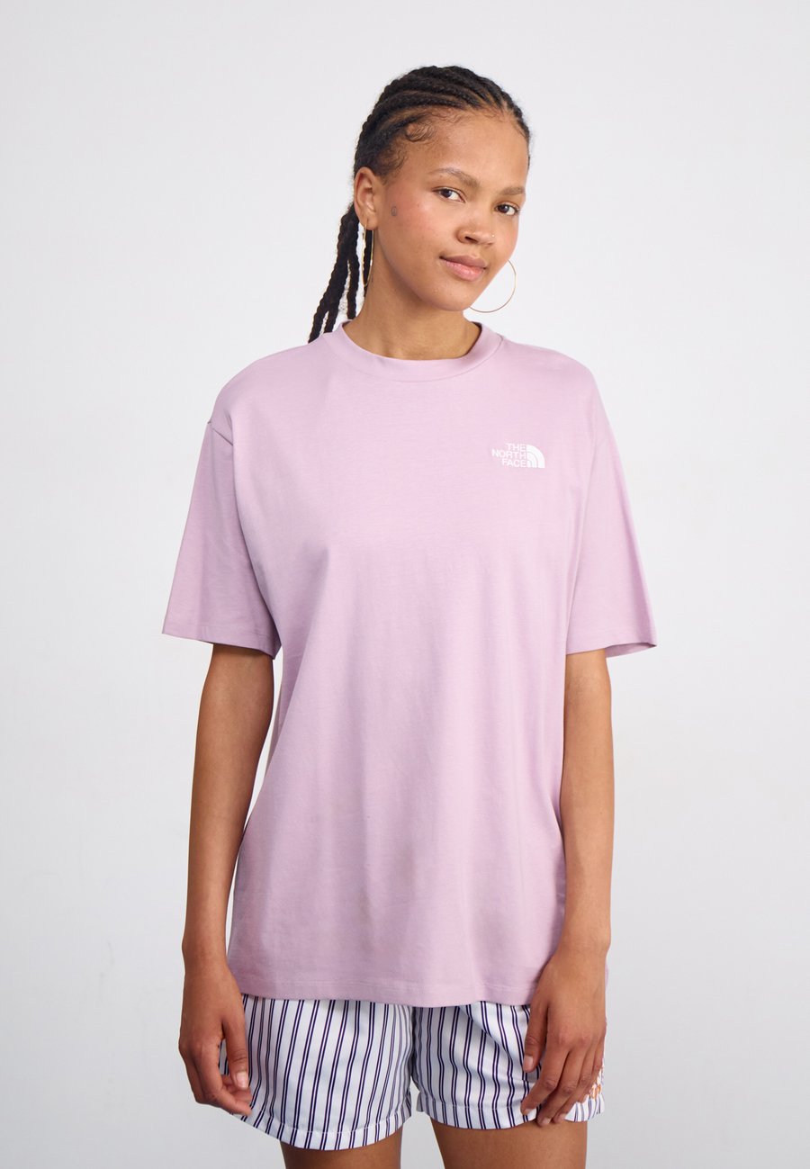 

Футболка The North Face ESSENTIAL OVERSIZE T SHIRT, Ashen Purple/Purple