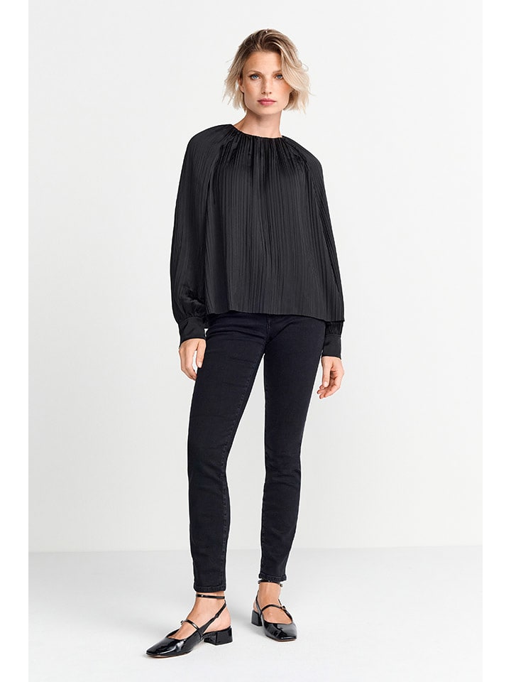 

Rich&Royal Черная блузка