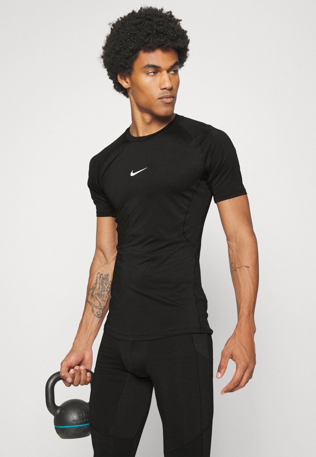 Спортивные брюки Nike M NP WARM TGHT, цвет Black/(White) — фото 4