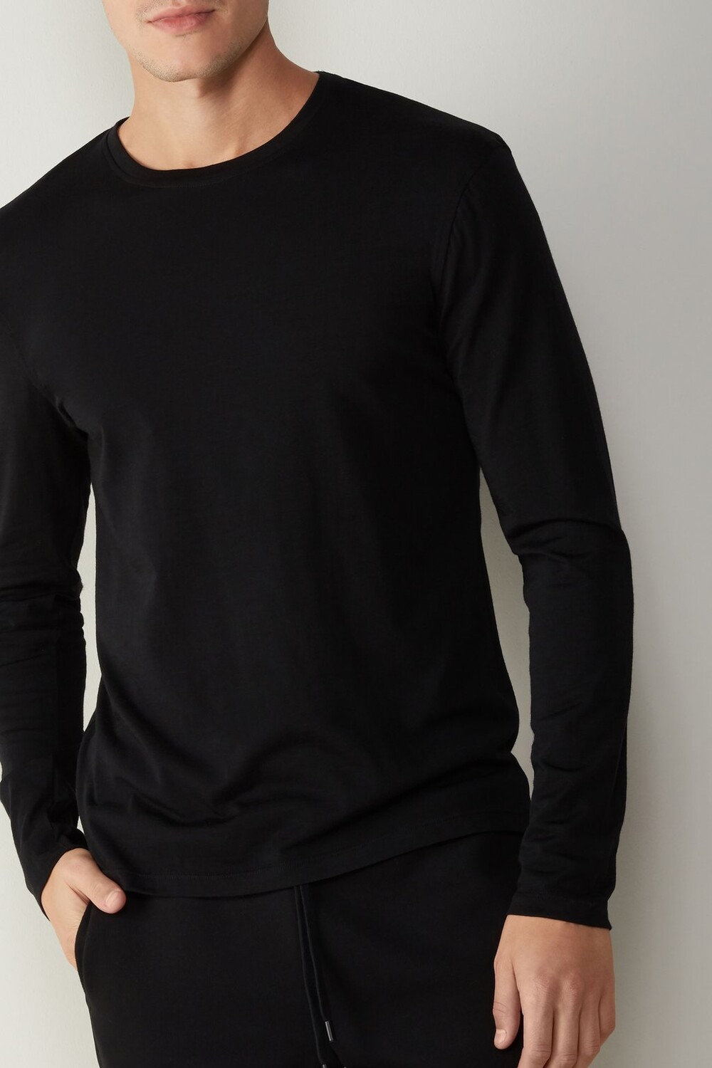 

Топ с длинными рукавами WARM EFFECT ROUND-NECK Intimissimi, черный