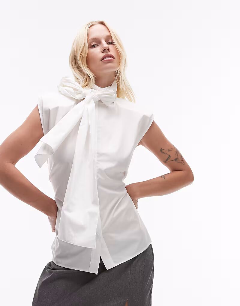 

Блузка ASOS DESIGN с подплечниками и завязкой на шее цвета экрю