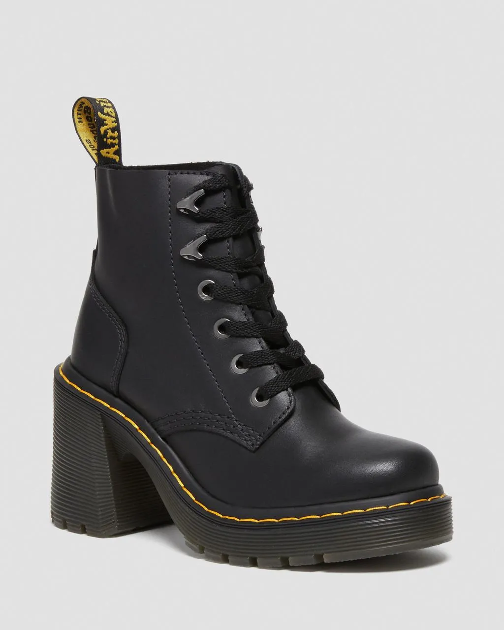 

Dr. Martens Jesy Sendal Кожаные ботинки на расклешенном каблуке со шнуровкой, цвет Black — Sendal