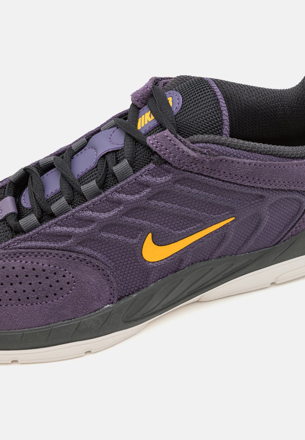 

Кроссовки VERTEBRAE UNISEX Nike SB, фиолетовый