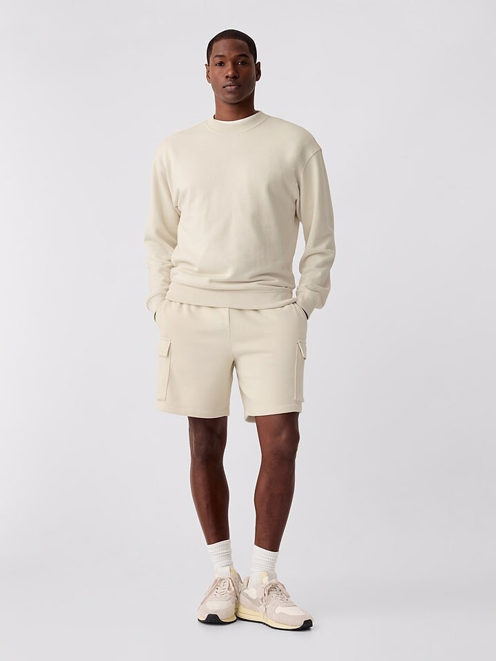 

Тканевые шорты GAP, песочный