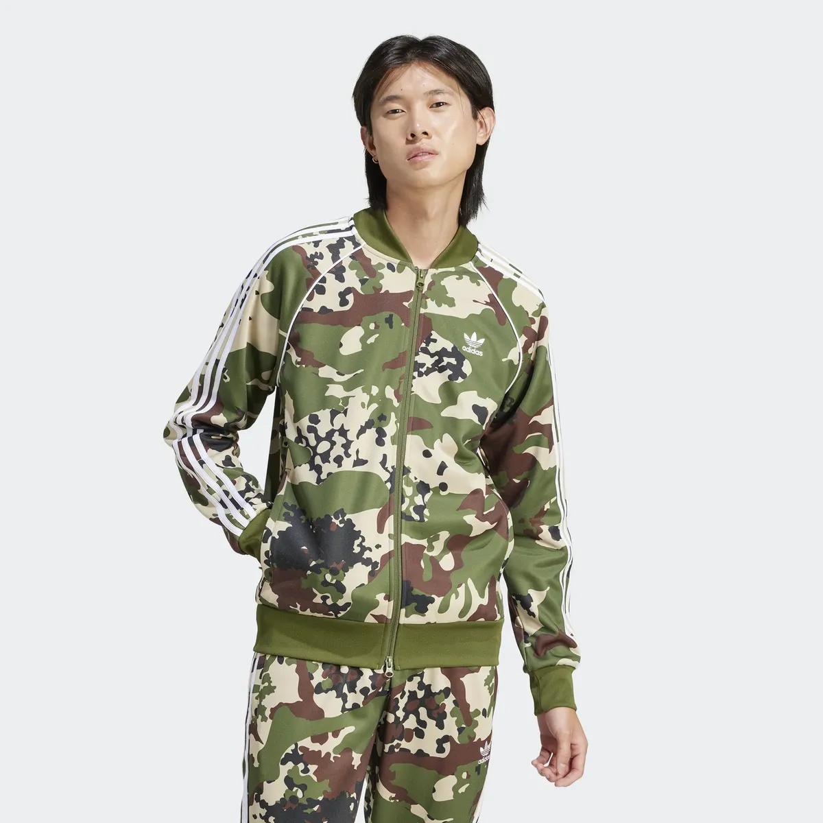 

Спортивная куртка Adidas Originals "CAMO SSTR TT", цвет Wild Pine