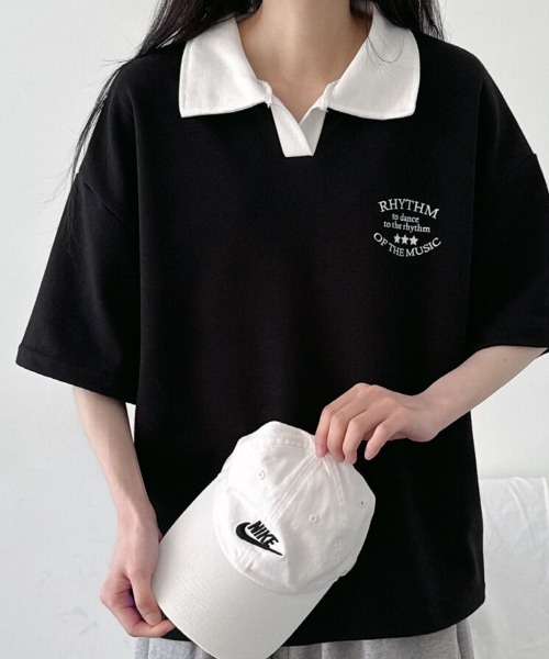 

Футболка с V-образным вырезом и короткими рукавами NANAHACHI, черный