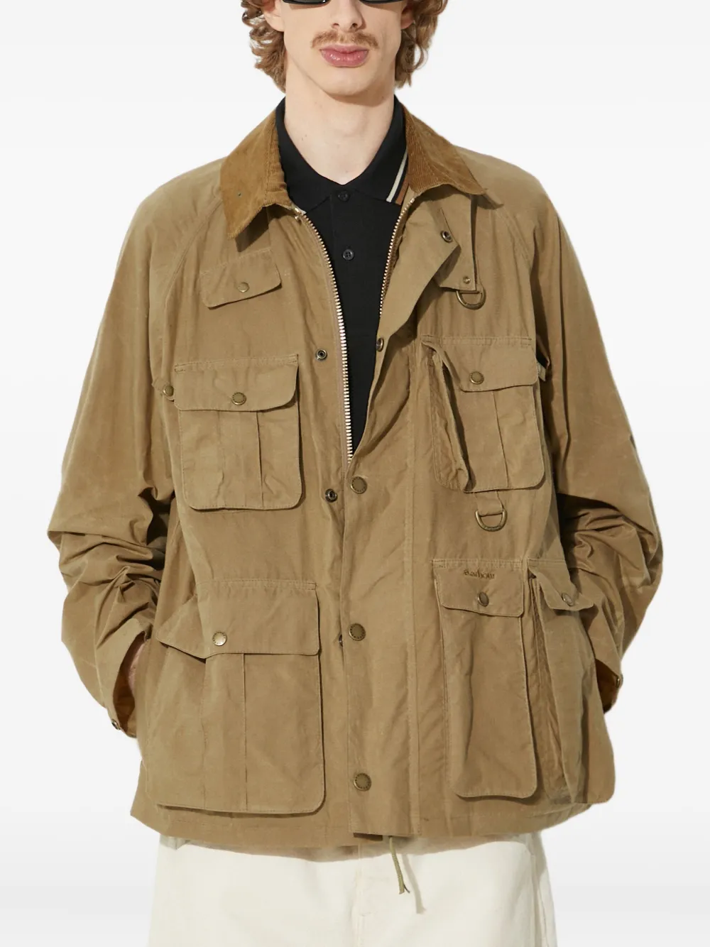 

Куртка с вельветовым воротником и множеством карманов Barbour, нейтральный