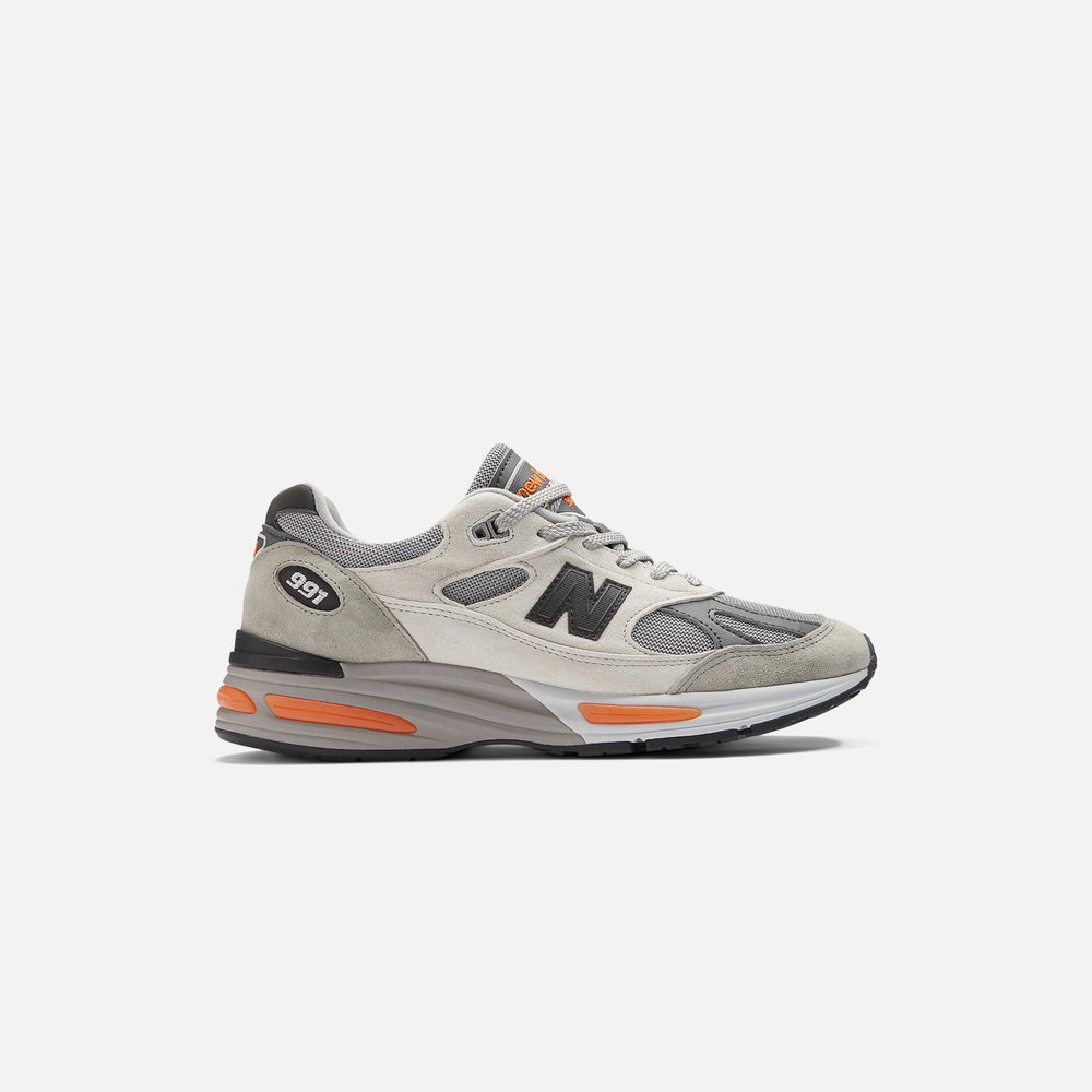 

Кроссовки New Balance Made in UK 991v2, цвет Grey/Orange
