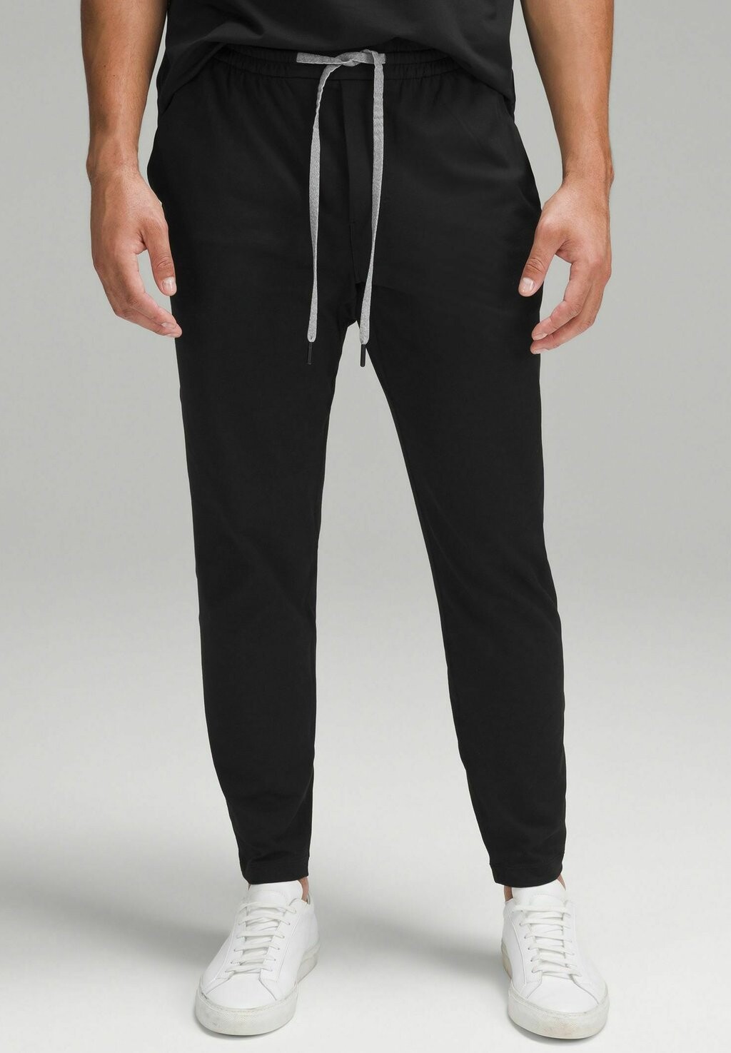 

Спортивные брюки Soft Tapered Pant lululemon, черный